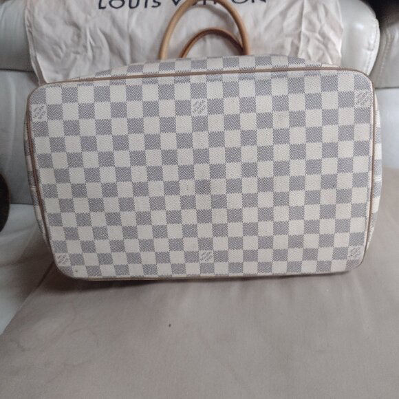 💯% authentic Louis Vuitton Saleya GM in da - Picture 5 of 16